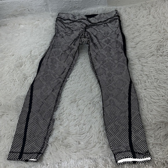 Lululemon Pace Tight (Full-On Luxtreme) *Lights Out Black Ravish Reptile Silver - Picture 1 of 8